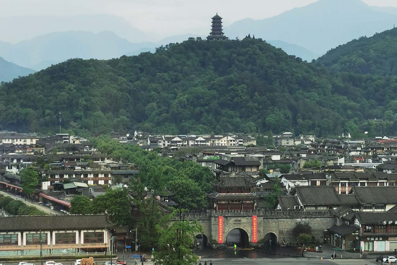 Dujiangyan Old Town