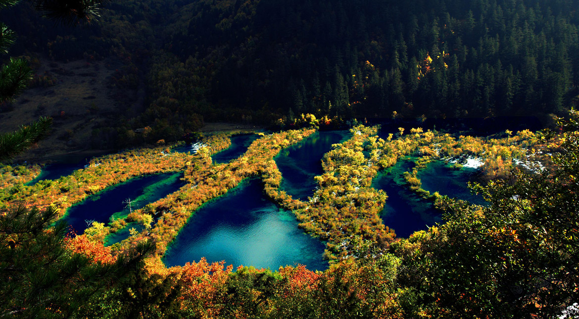 Jiuzhaigou Travel and Tours