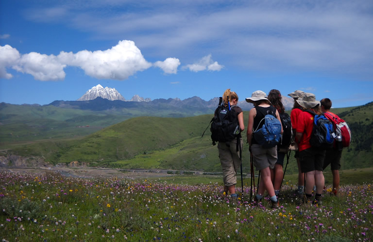 Kangding Tours and Treks